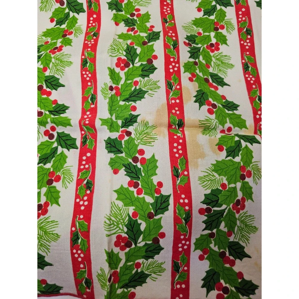 Set of 6‎ Christmas Holly Berry Napkins White Red Green vintage Table Linen